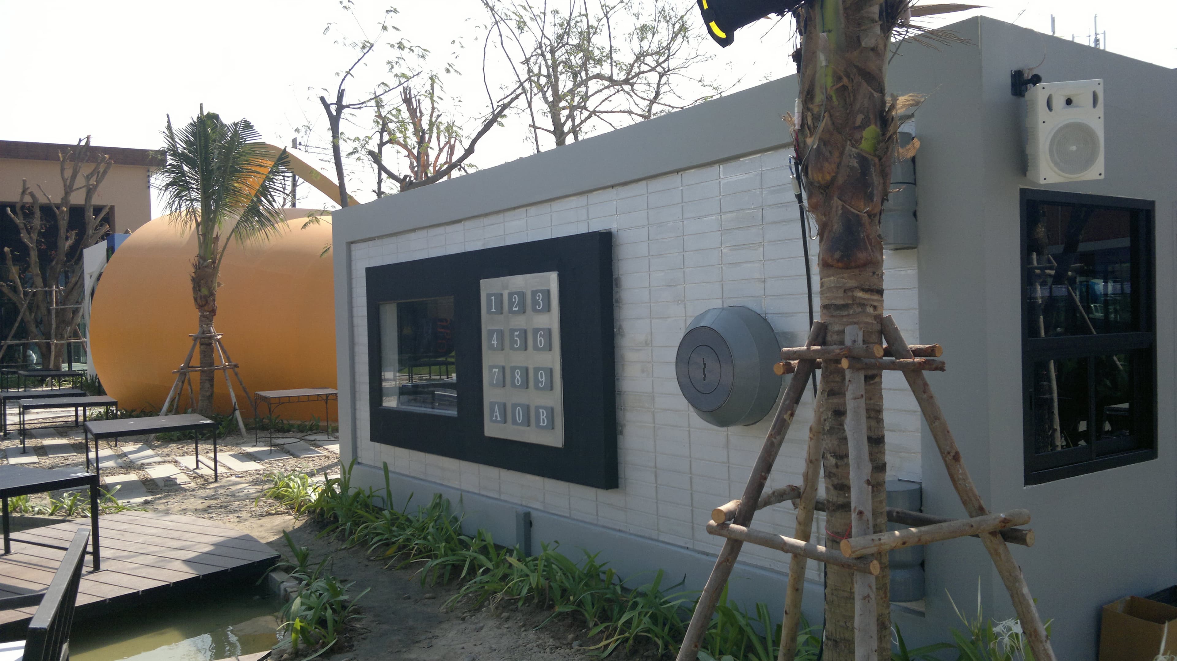 The Giant Restaurant - Photo 4