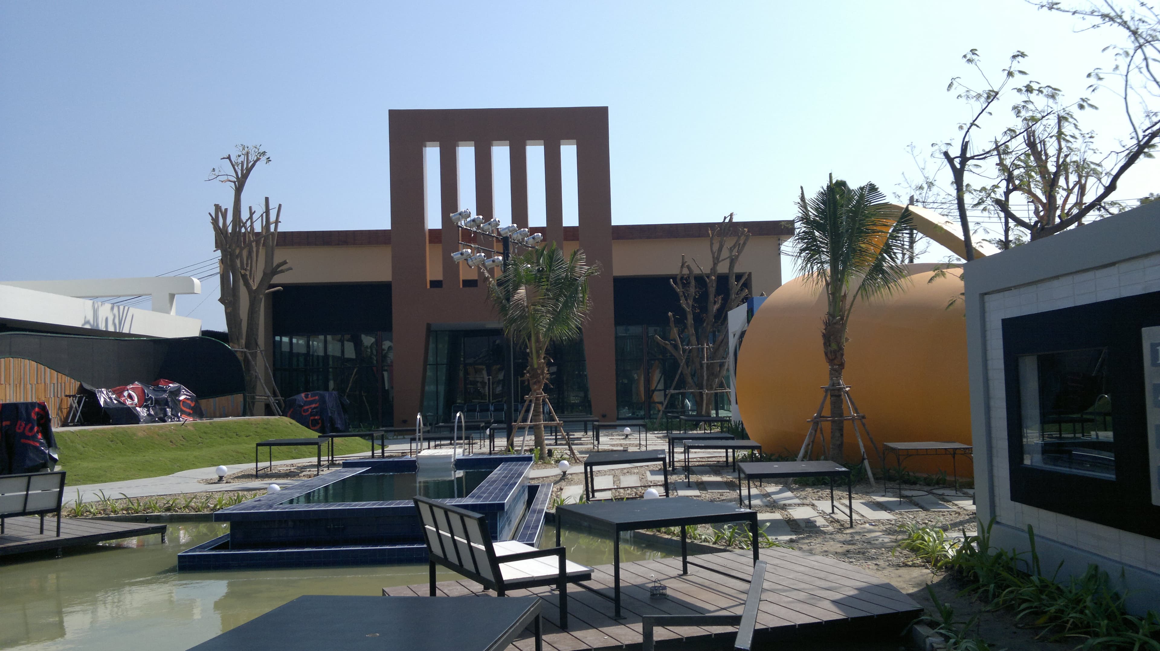 The Giant Restaurant - Photo 5